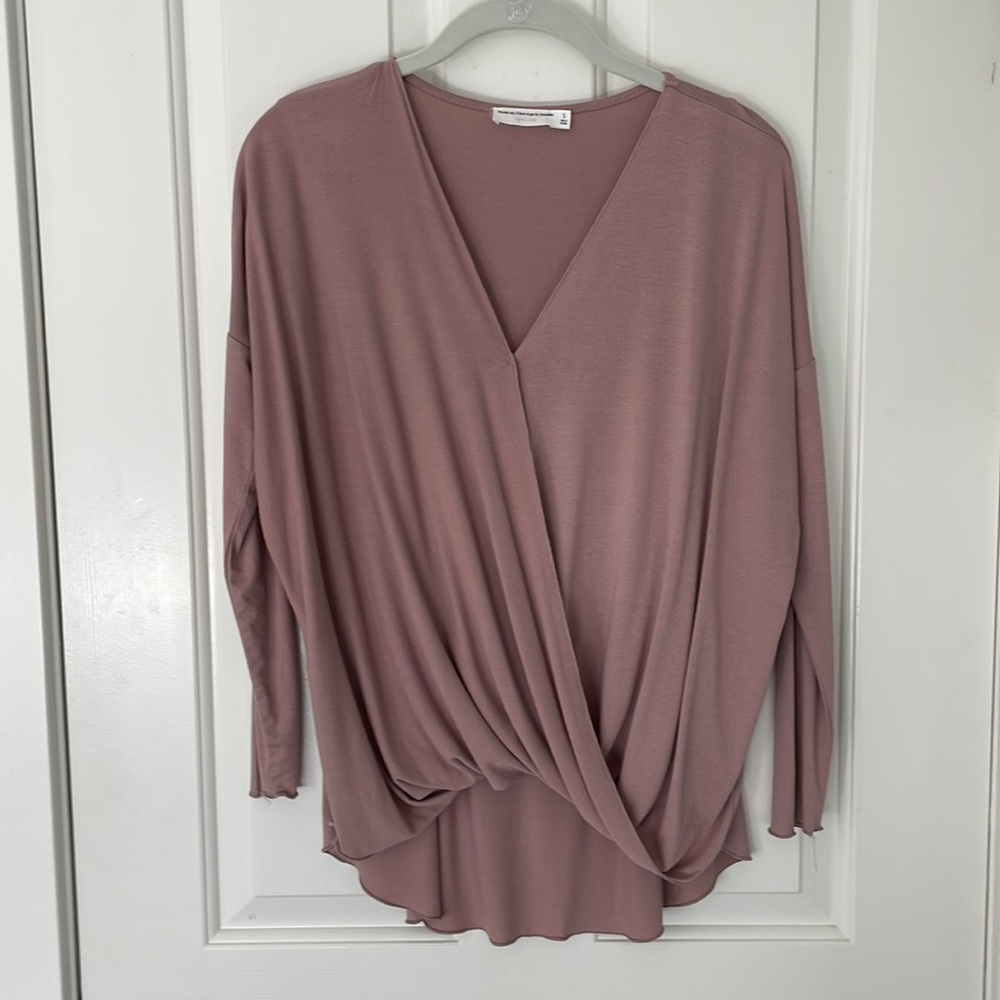 Beautiful mauve, long sleeve top to wear over a Cami
